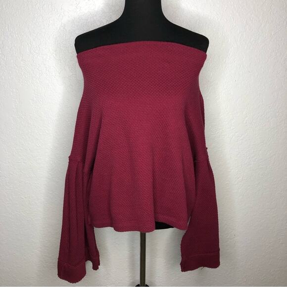 We the Free maroon red waffle thermal knit split back bell sleeve top size Small - Picture 2 of 16